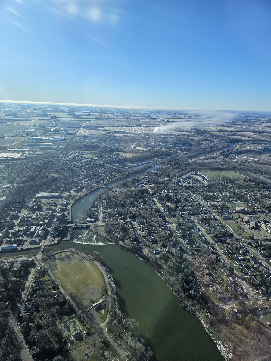 PappleAviation's tweet photo. Over St Marys, looking south with the exhaust from the cement plant visible.
Photo taken Feb 4, 2024
.
https://t.co/TzUsCPdnoc
.
#stmarys #stmaryscement #ontariowinter https://t.co/zB91i0L4on