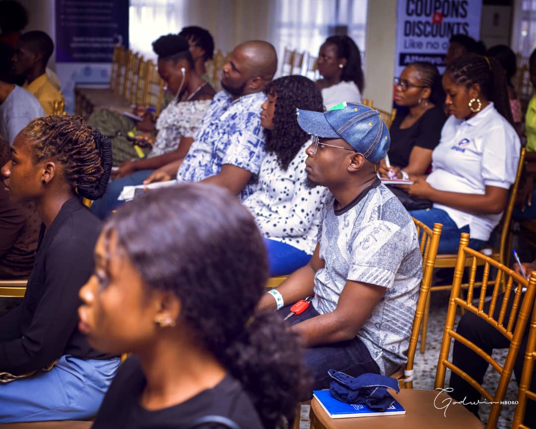 iamozbit's tweet photo. South South Media Week is the biggest strategy conference for businesses & creatives in the Niger Delta.
@ssmediaweek
This is the 5th edition with more impactful sessions & many more surprises.
#SouthSouthMediaWeek
#SSMW #ozbit
https://t.co/e4XNKn6xgu https://t.co/jqYCbgYZJj