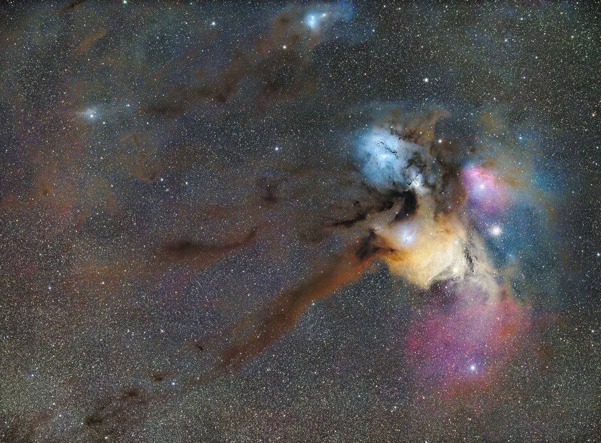 Complex de Rho Ophiuco des del Parc Nacional del Teide

Nikon D810a + Sigma Art 135 mm + StarAdventurer GTI
80 exp. x 30 seg, f/2.5, ISO 3200
PixInsight + Ps

#miremelcel