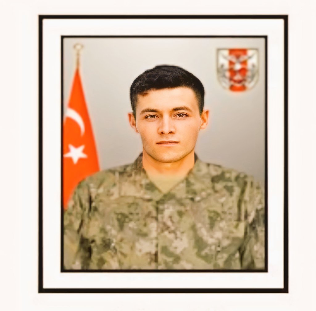 TTAgrup's tweet photo. Bugün Şehit olan Askerimiz
Piyade Sözleşmeli Er Salih Ay

Ruhun şad olsun Yiğidim! https://t.co/p2ClsmLn2N