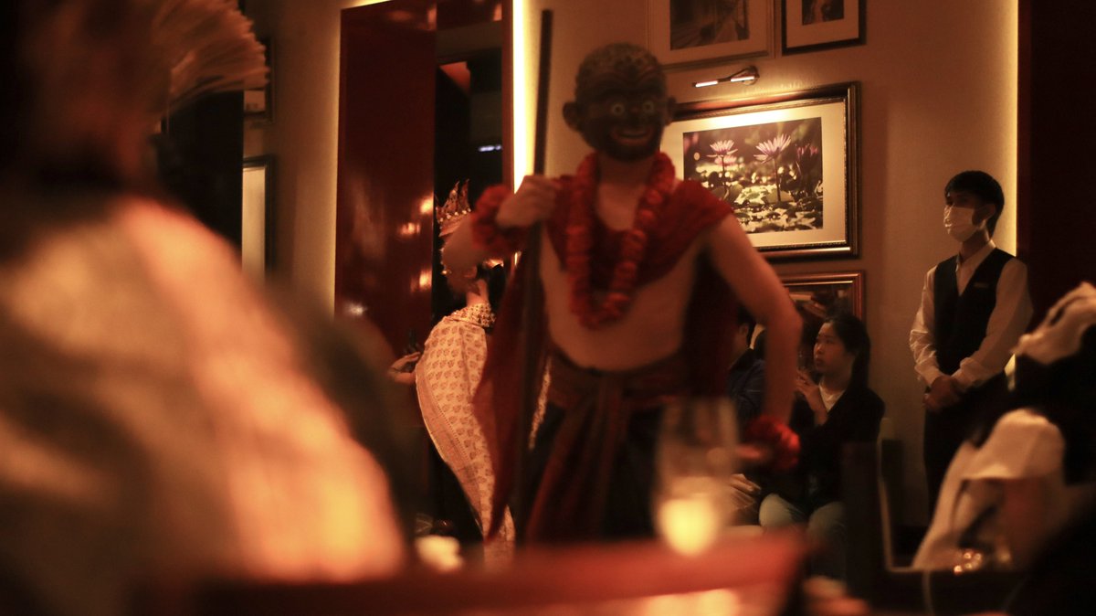 表演者老师们从面前走过 ，真的很美丽🥹#ManSuangExclusiveEvent