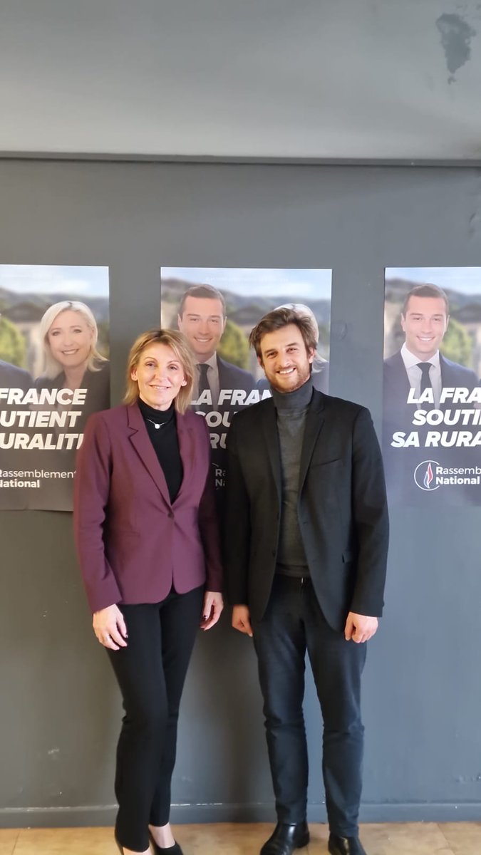PORQUETCeline's tweet photo. #Ardèche Très belle réunion à #Viviers avec @AndreaKotarac Porte-parole du @RNational_off 🇫🇷
➡️ Le 9 juin, un seul jour, un seul tour, un seul vote ! #TousAvecJordan #electionseuropeennes2024
#VivementLe9Juin 🇫🇷 https://t.co/elfDHZvjqj