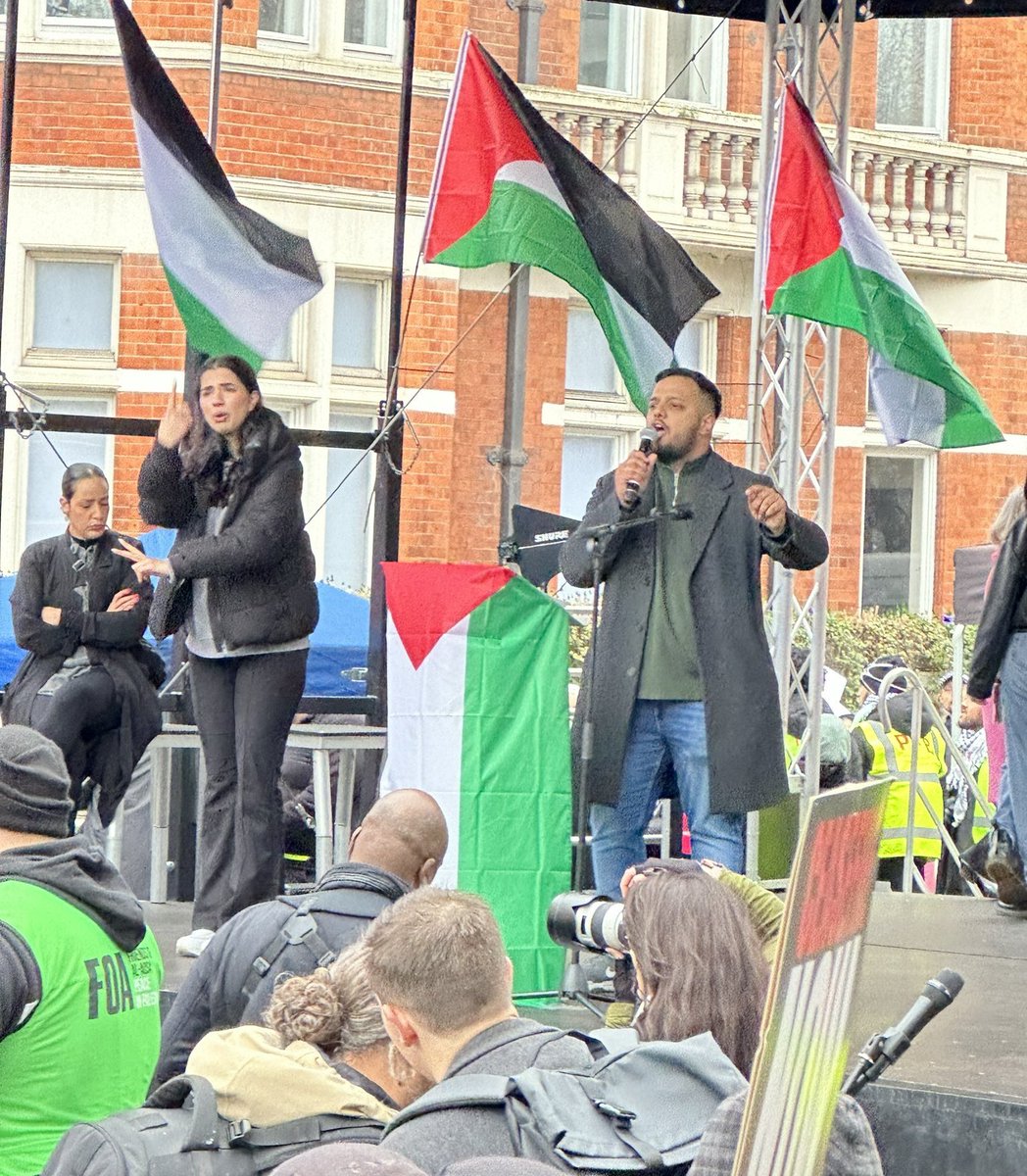 Taj_Ali1's tweet photo. An honour to address 250,000 people in London today at the National March for Palestine.

On behalf of @JustReportingN, I paid tribute to the journalists of Gaza who are being killed at a rate unlike anything the world has ever seen.

Remember the dead, fight for the living. https://t.co/vBlsXKBAxc