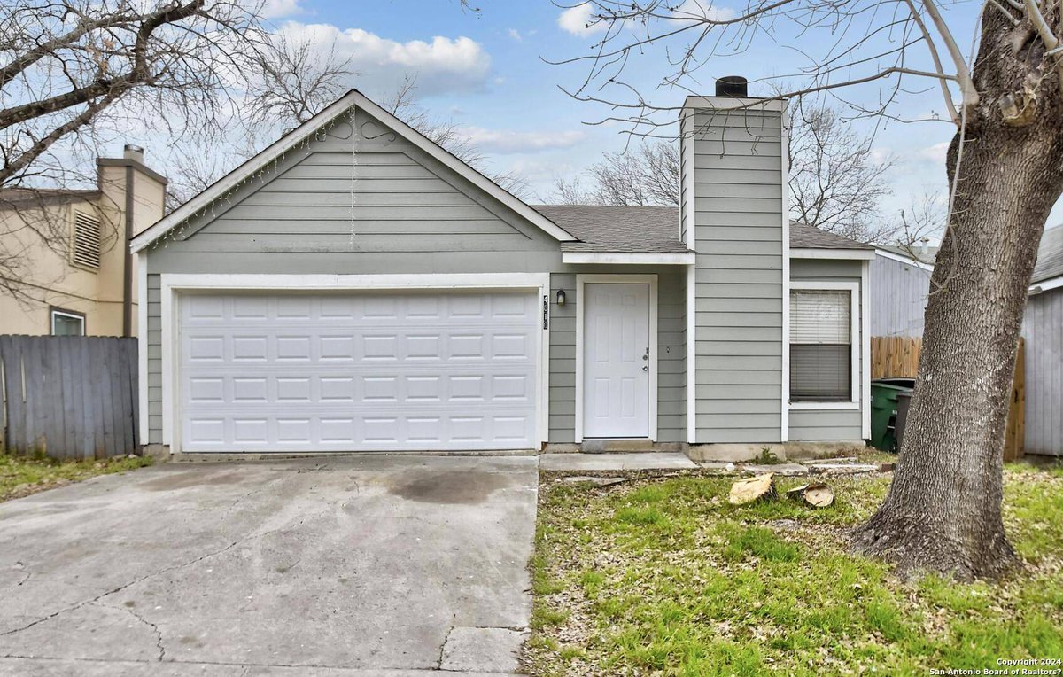 scottcpeck's tweet photo. 4010 SUNRISE CREEK DR, San Antonio, TX 78244-1139 just hit the market!
Take a look at this awesome space: https://t.co/BW0u2nj0AX https://t.co/ZLbEdZo2XH