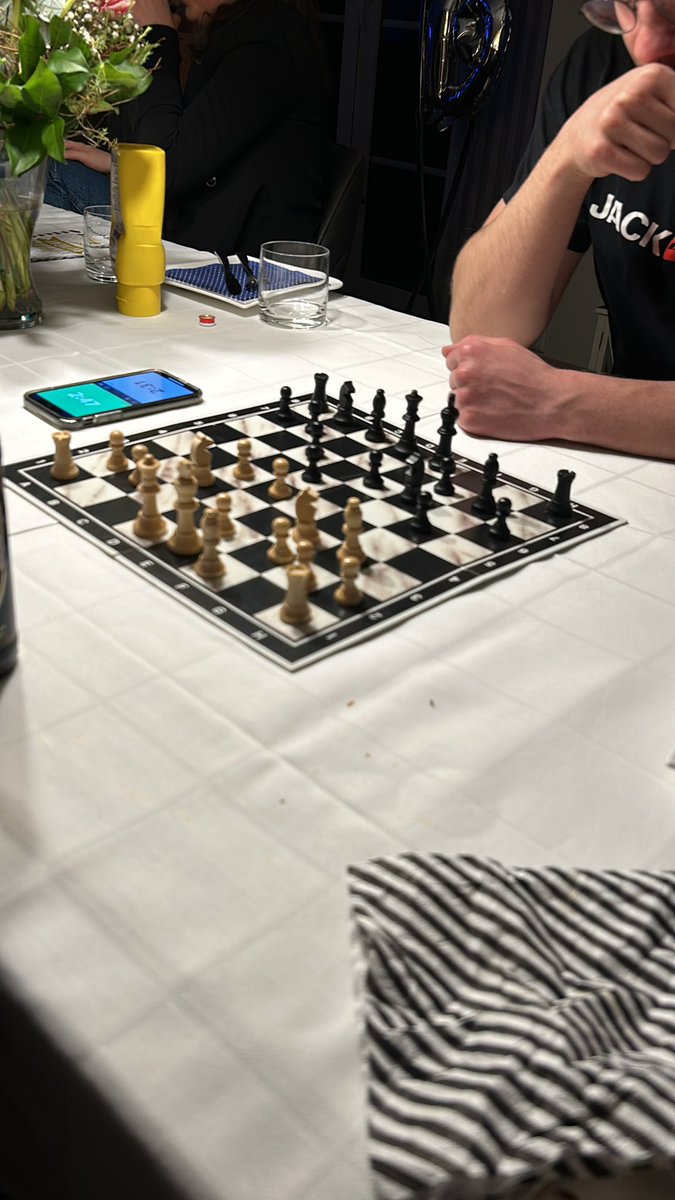 skandalöse Dinge geschehen <a href="/Omega_spl/">Omegg</a> <a href="/Krent0n/">🗿 Krent0n 🗿</a>