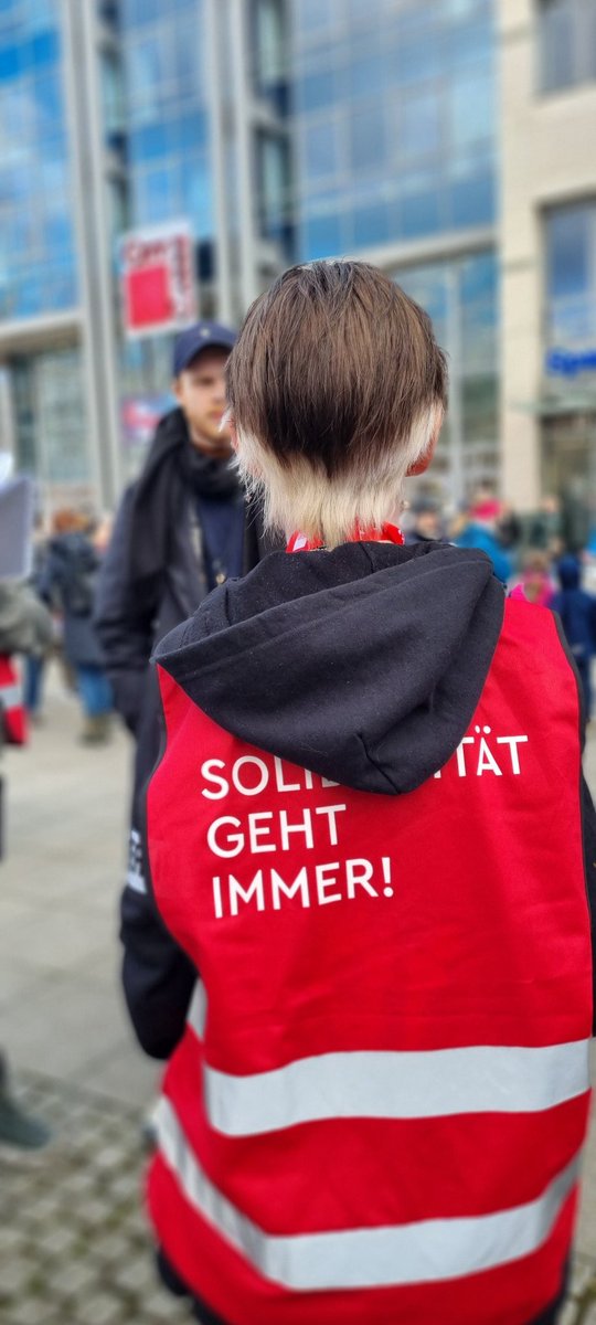 genossin_cj's tweet photo. Heute ging es in #Magdeburg wieder auf die Straße. Es war ein wundervoller, aber auch ein emotionaler Tag. 

Danke dafür.

#MD1702 https://t.co/pBaqhygXzD