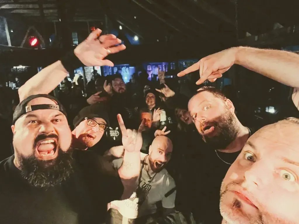 Casting Shadows tweet media