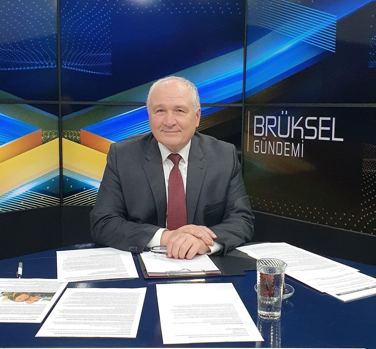 youtube.com/live/smB4SwZoc…

Belçika’da din ve ibadet özgürlüğü, hak ihlallerine karşı yürüttüğünüz hukuk mücadelelerini konuştuk.