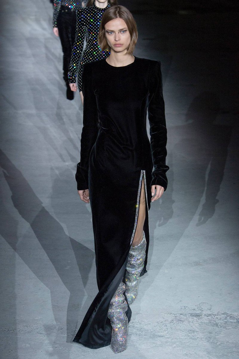 Tees57046797's tweet image. Saint Laurent
#fashion #BirgitKos #ChiharuOkunugi #SaintLaurent