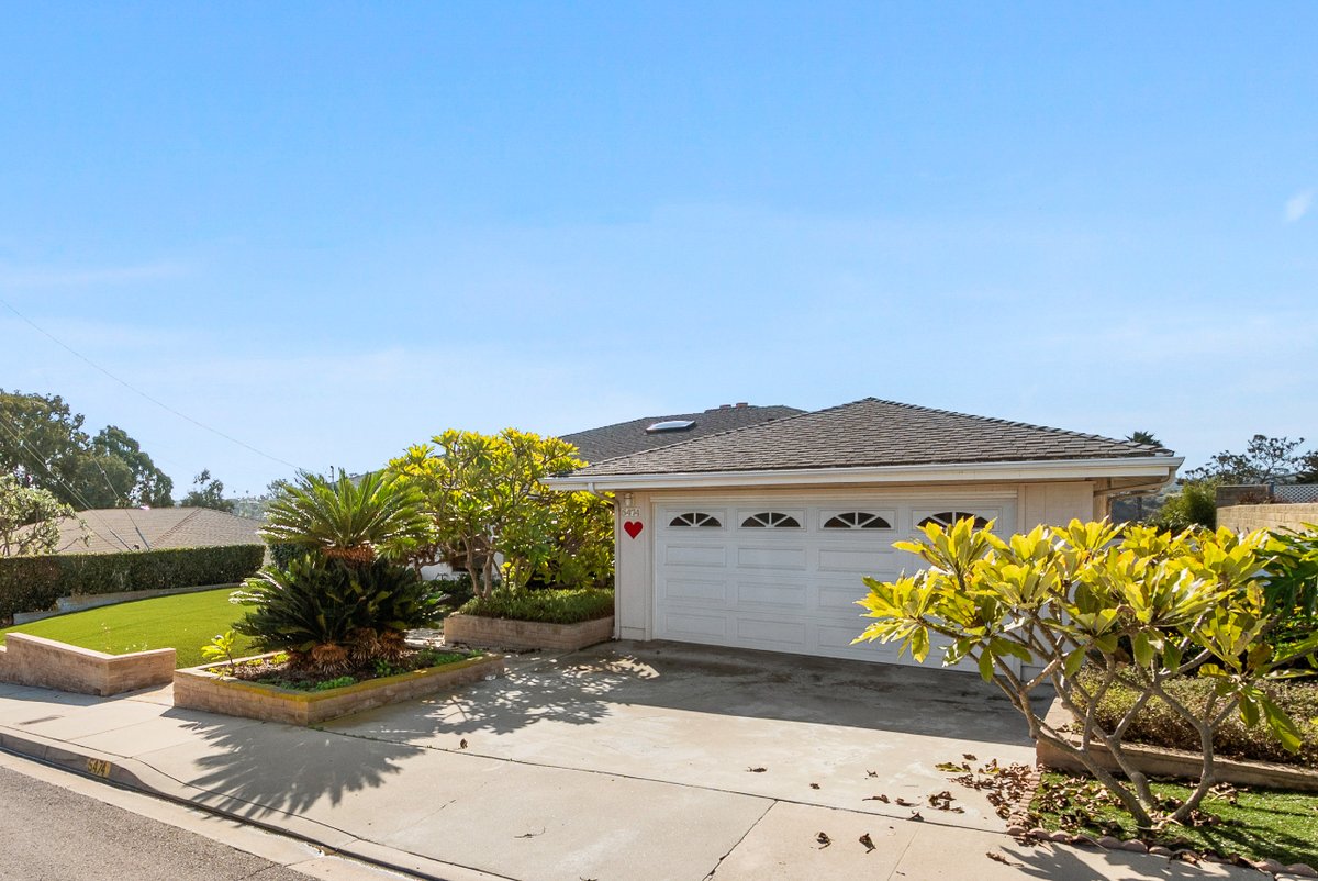 Curb360's tweet photo. 🏡 This home is BEAUTIFUL! University City dream home by @nancybeck92122, skillfully captured by our photographer, Pete! 📸✨Experience the charm of University City with Curb360. #realestatephotos #SanDiegoRealEstate 🏡✨#RealEstatePhotographers #ListingAgents #RealtorsSanDiego https://t.co/mlUWPOvgiM