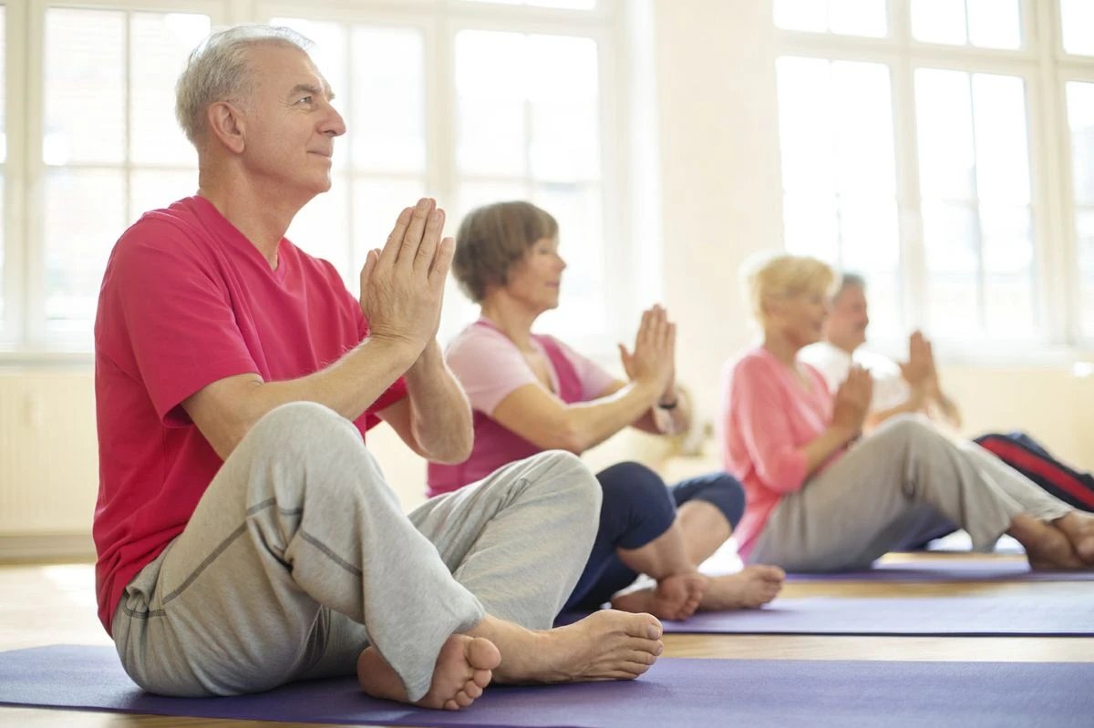 SeniorsEdmonton's tweet photo. Are you considering yoga as a form of exercise? Join us Monday's OR Wednesday's from 9:30 AM to 10:30 AM! 😊

https://t.co/GqlqQWvxLw https://t.co/tGoddn8WWy