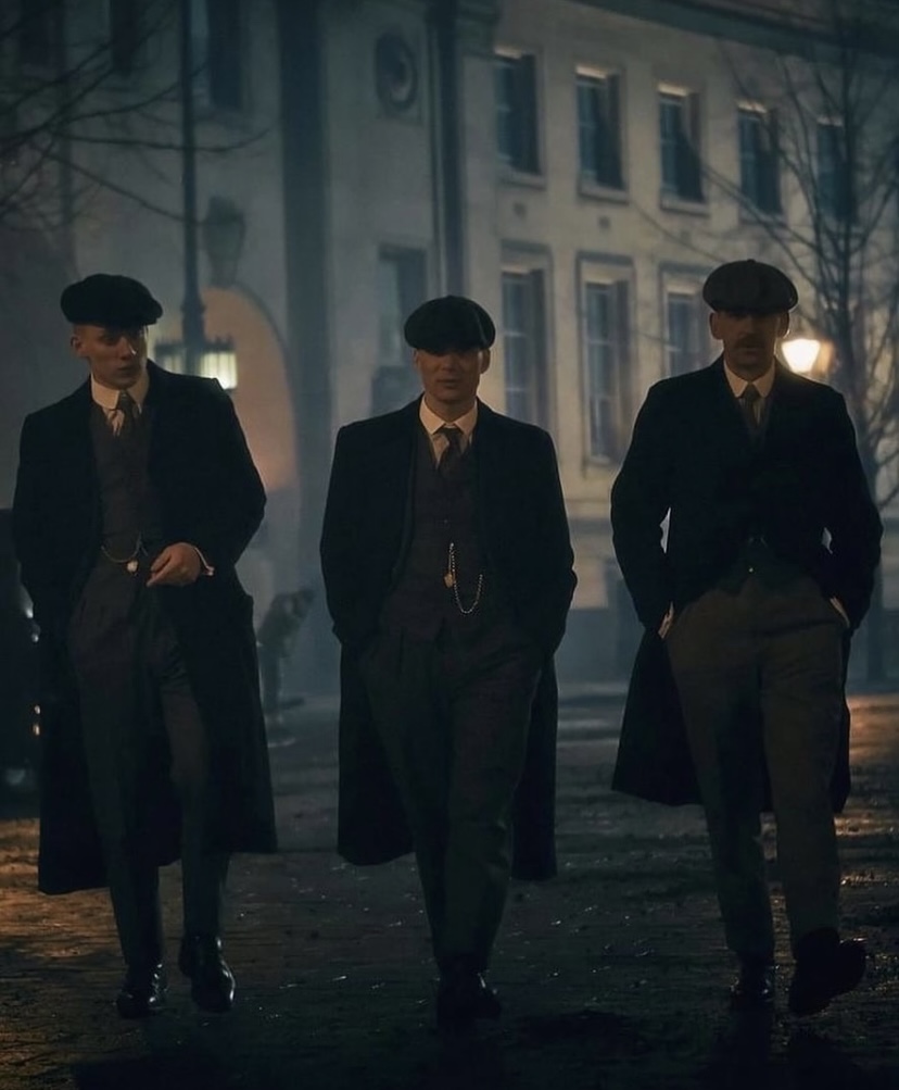 4 AM is the winner's hour.

If you want to wake up at 4 AM and feel energized in 10 minutes, read this: