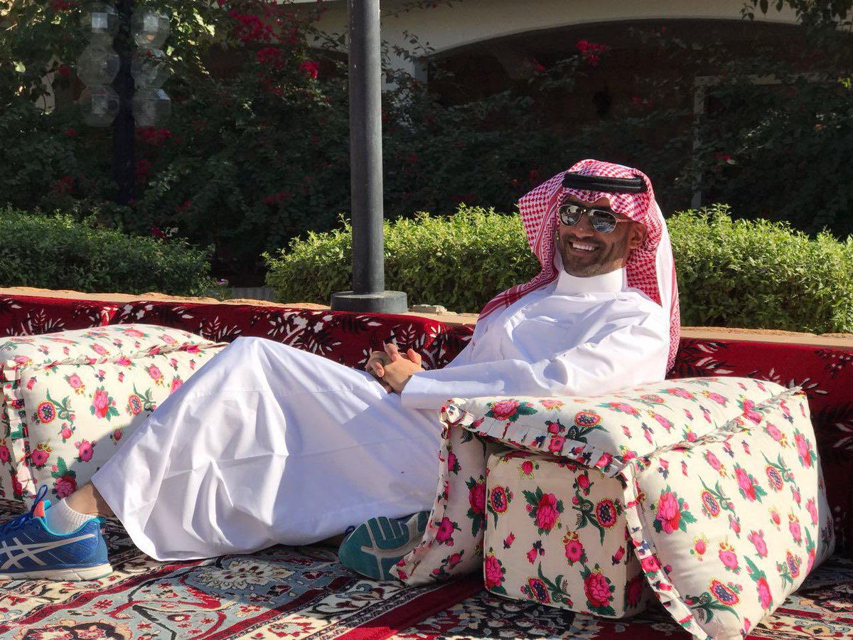 I0RAYAN's tweet photo. أنا والله يكفيني في هذي الدنيا أنك خالي ❤️❤️❤️. https://t.co/pHcHBN39pr