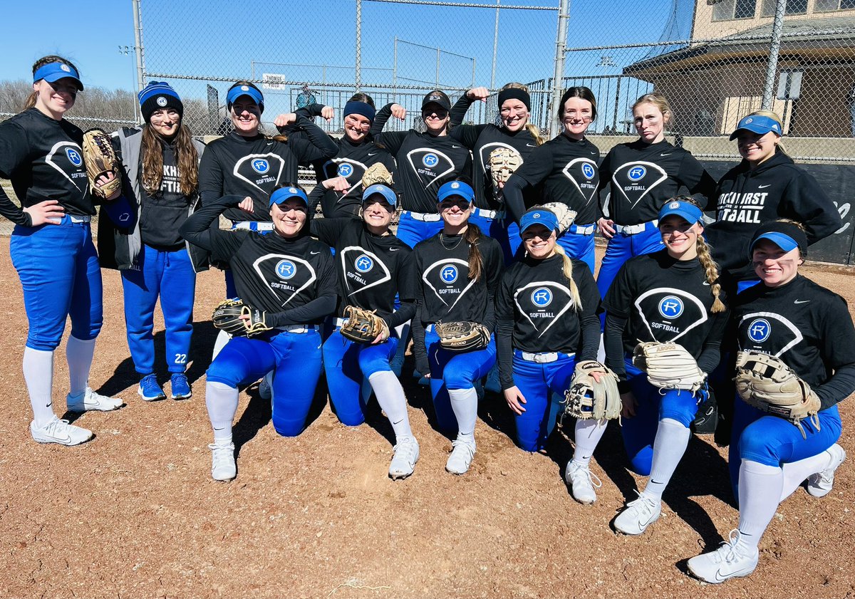 You know what time it is!!!

LETTTTTSSSS GOOOOOOO!!! 

#FAMiLY 
💙