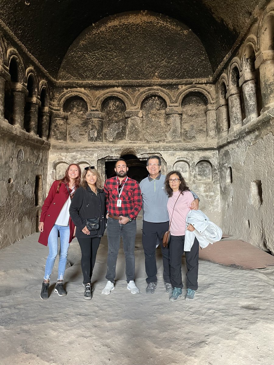 #EkmeğimizleOynanıyor
Rehbersiz Tur olmaz 🙏🙏🙏🙏<a href="/RTErdogan/">Recep Tayyip Erdoğan</a>