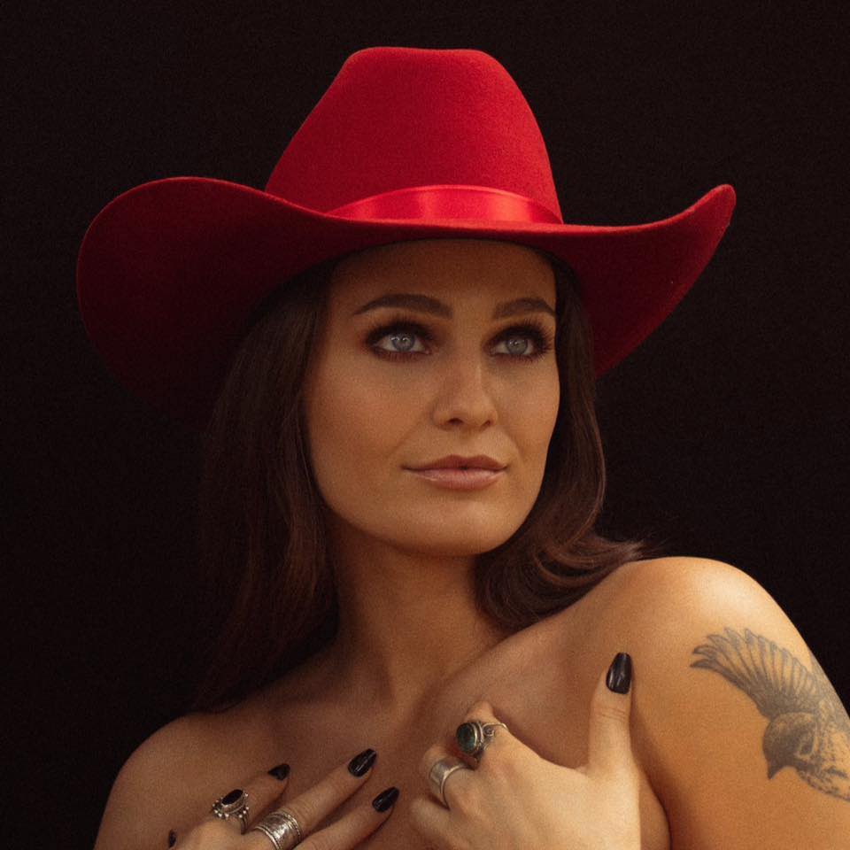 Twisted J Live tweet media