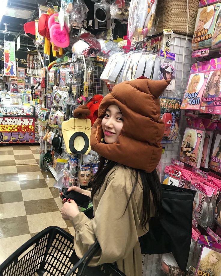 POV: Você bateu a cabeça, acabou ficando doido e aceitou namorar comigo. Agora essa é a sua galeria! 😸