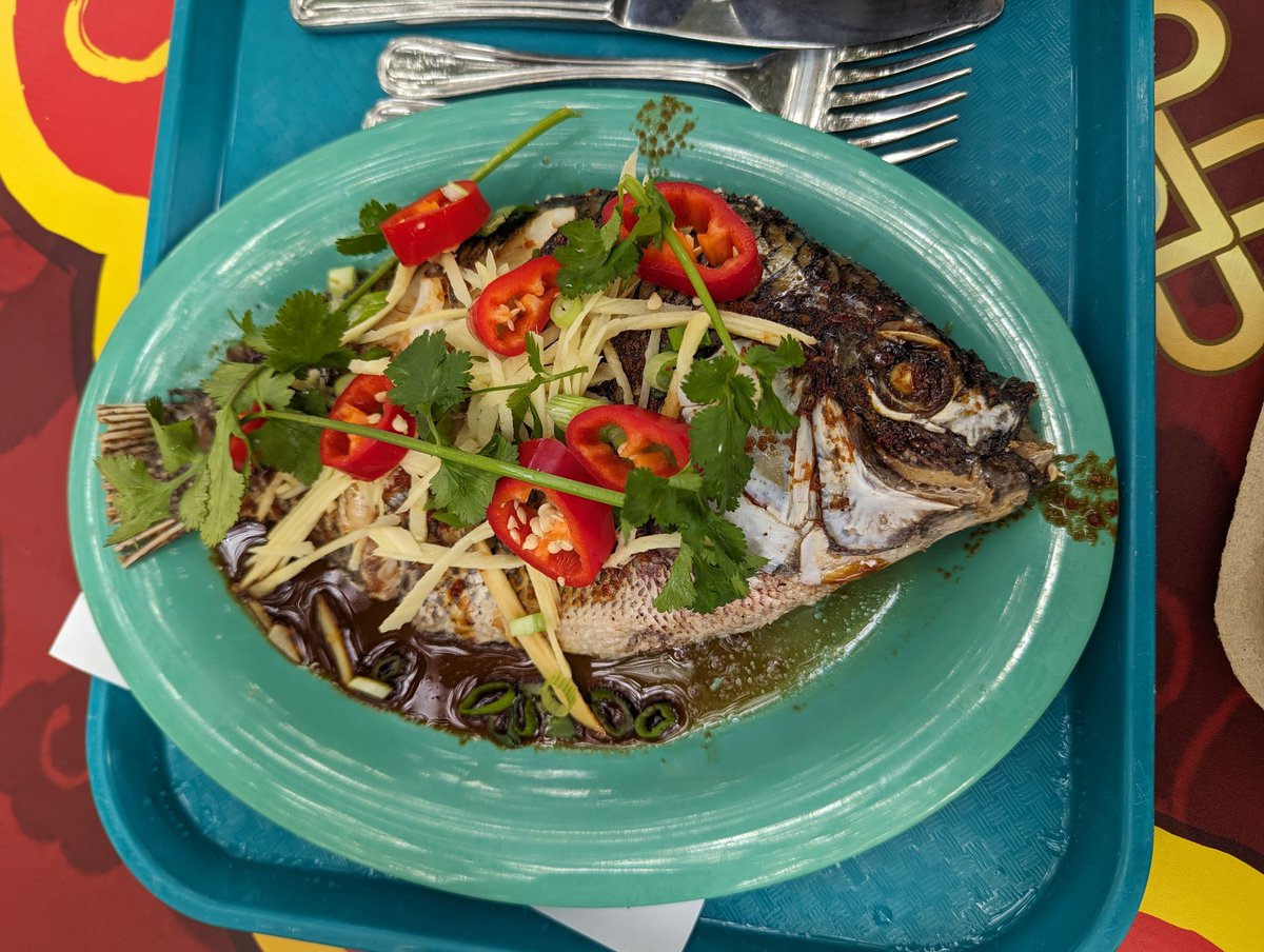ethitter's tweet photo. Went to Disney's California Adventure, ordered a whole fish 😂 https://t.co/AXrzhY5tNT