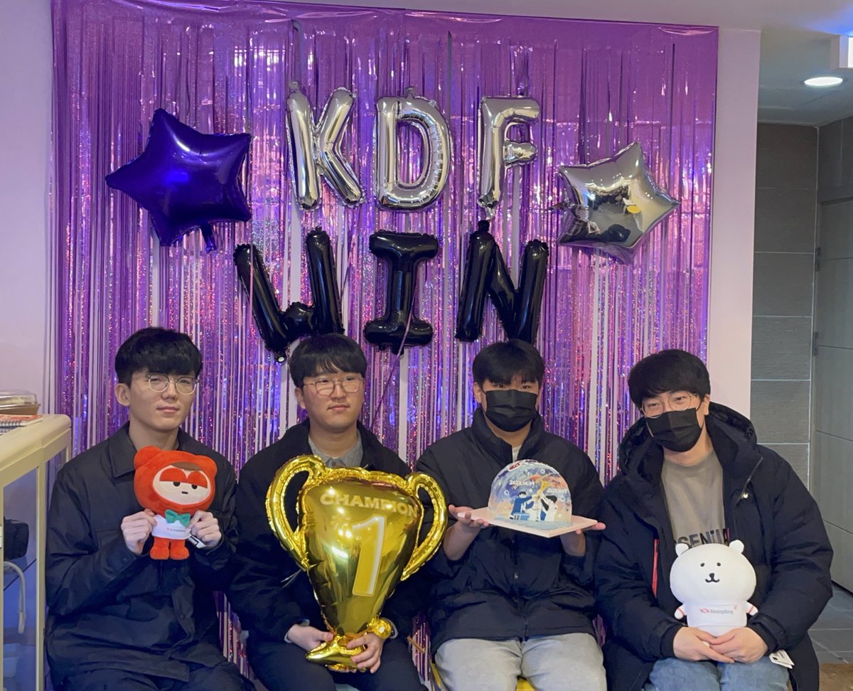 Dori__24's tweet photo. #하나둘셋_광프야축하해 https://t.co/zbstOmvENu