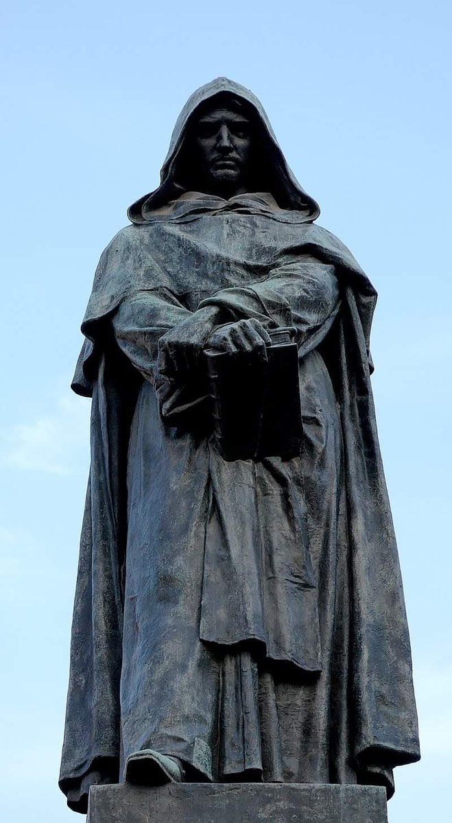 InformaCosmos's tweet photo. Un 17 de febrero en 1600, murió en la hoguera el astrónomo, filósofo, teólogo y poeta italiano Giordano Bruno.

Sus revolucionarias ideas sobre el universo y la religión le valieron la implacable persecución de los inquisidores de Roma, que lo procesaron y lo condenaron a morir en la hoguera

Dentro de los cargos presentados contra él eran su doctrina de los infinitos mundos, en donde afirmaba que las estrellas eran otros soles que tenían planetas a su alrededor.