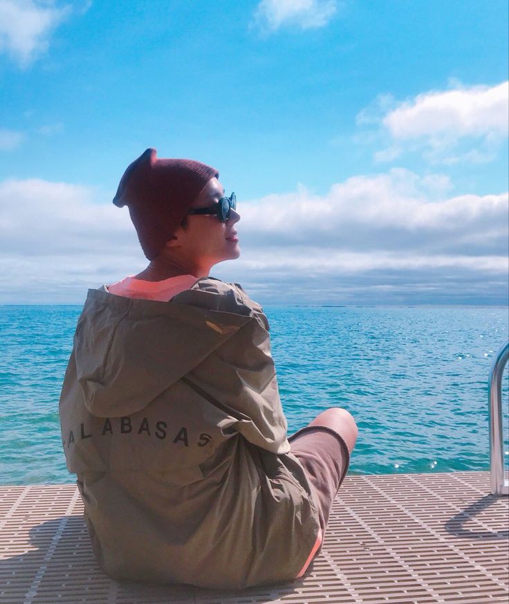 uarelip's tweet photo. ✿ ¿Porque la existencia de hoseok nos hace feliz? 

               —  a thread ﾉ https://t.co/if16x7MnLZ