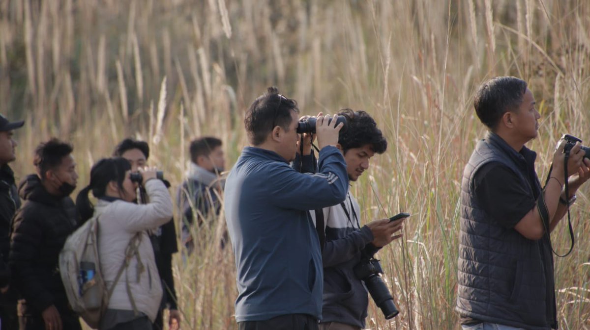 AtreeSiang's tweet photo. Day 2 of GBBC at Abor camp, Pasighat, Arunachal Pradesh: Students were given more technical field sessions on differentiating birds and documented 25 species on ebird. @OkenTayeng the owner of Abor camp, praised ATREE Siang &amp; student involvement in the bird count. @goswamirk https://t.co/k9FafTHktV