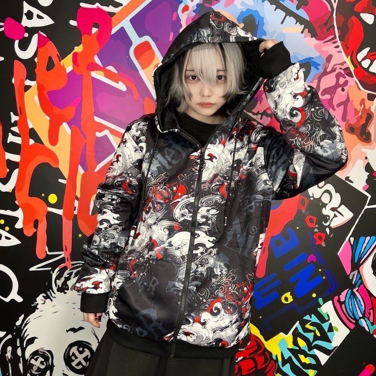 NieR_tokyo's tweet photo. 🎁本日〆切プレゼント企画🎁

当店オリジナルコーデセットを

🎁3名様にプレゼント🎁

ユニセックスアイテムです🐰

◼応募方法
フォロー(@NieR_tokyo) &amp; RT
◼締切〆  本日24時

※鍵垢の方も対象内です。

是非ご参加ください🙇‍♂️🙇‍♀️ https://t.co/aQjBRBqubE