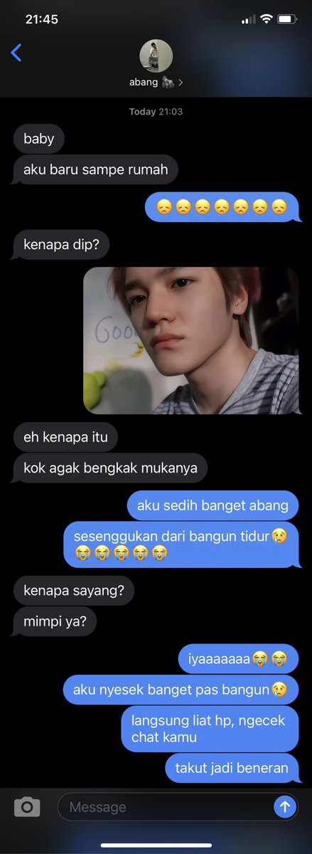 burgundymary's tweet photo. landip few-tweet au:

mimpi diputusin https://t.co/YWhtG51ECP