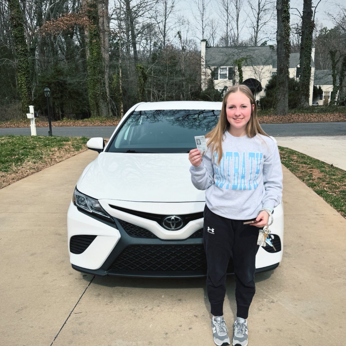 peeler_billy's tweet photo. We have a new driver!! Happy Birthday Bug!! https://t.co/Ywgi6negZf