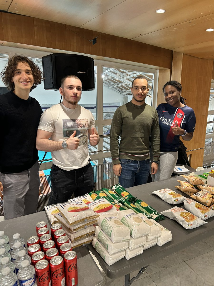 StudHelp tweet media