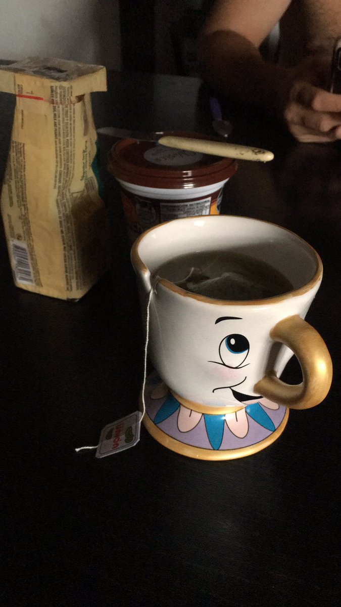 mi novio me acaba d hacer el mejor regalo q me pudieron hacer en la vida