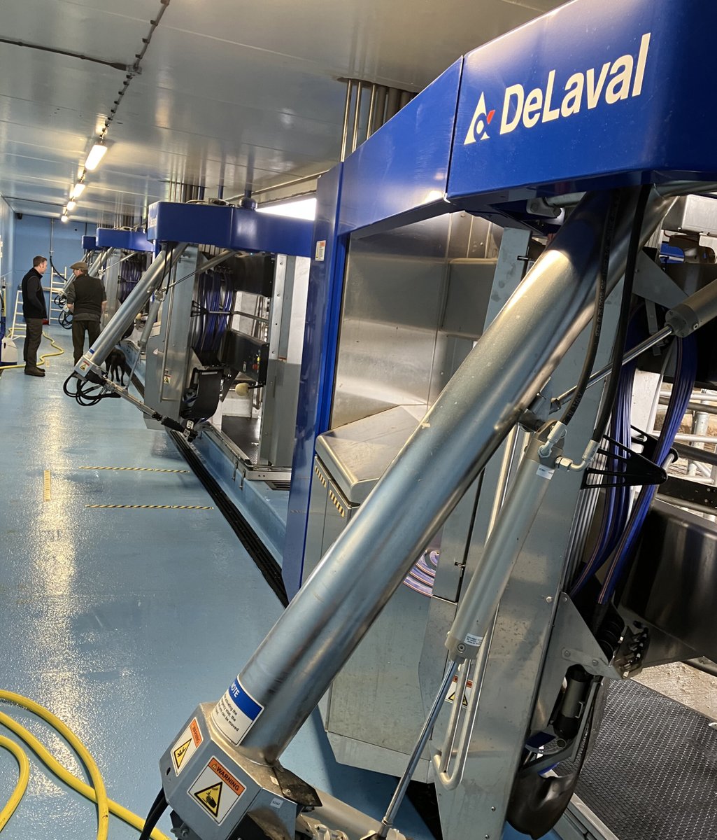DeLaval_UK_IRE's tweet photo. 🌟 Discover the unique features of the DeLaval VMS™ V310 robotic milking system! 🌟 
Join us at Addingrove &amp; Cannon Court Farm on March 26 to talk to their dairy team 🐮 &amp; see the VMS™ V310, OptiDuo &amp; robot scrapers. 🤖 
https://t.co/aVLq7AWp4u
#DeLaval_ukie #thwhitedairy 💙 https://t.co/XD6w8lHGDJ
