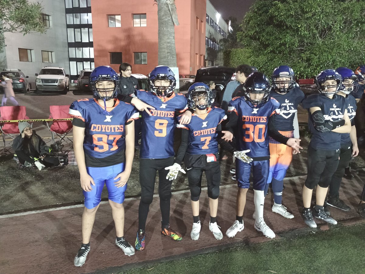 De la primera generación de #Coyotes Infantil Mayor que ayer tuvieron su primer juego en cat. Juvenil en  <a href="/XochicalcoTijua/">XochicalcoTijuana</a> #Ux
<a href="/BcOefa/">OEFA Baja California</a> <a href="/HcLicona/">HC Ricardo Licona</a> <a href="/frayre71/">Cesar_Frayre71</a>