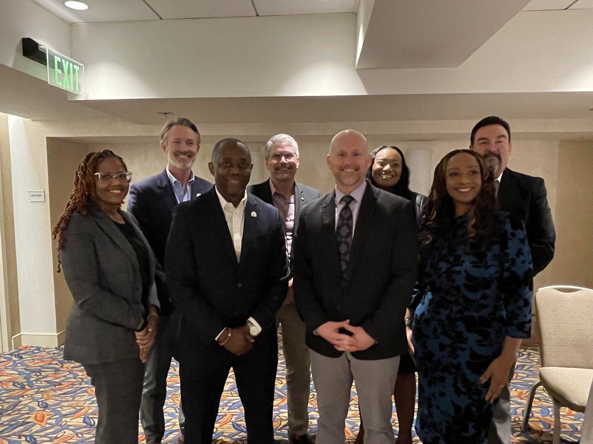 Congratulations to these outstanding leaders on successfully completing the AASA National Superintendent Certification Program. It's been an honor to mentor them through this journey. #NCE2024