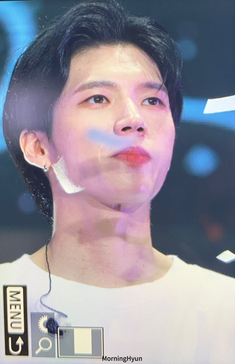 240217 식목일3 IN HongKong Day1

#우현 

❣️