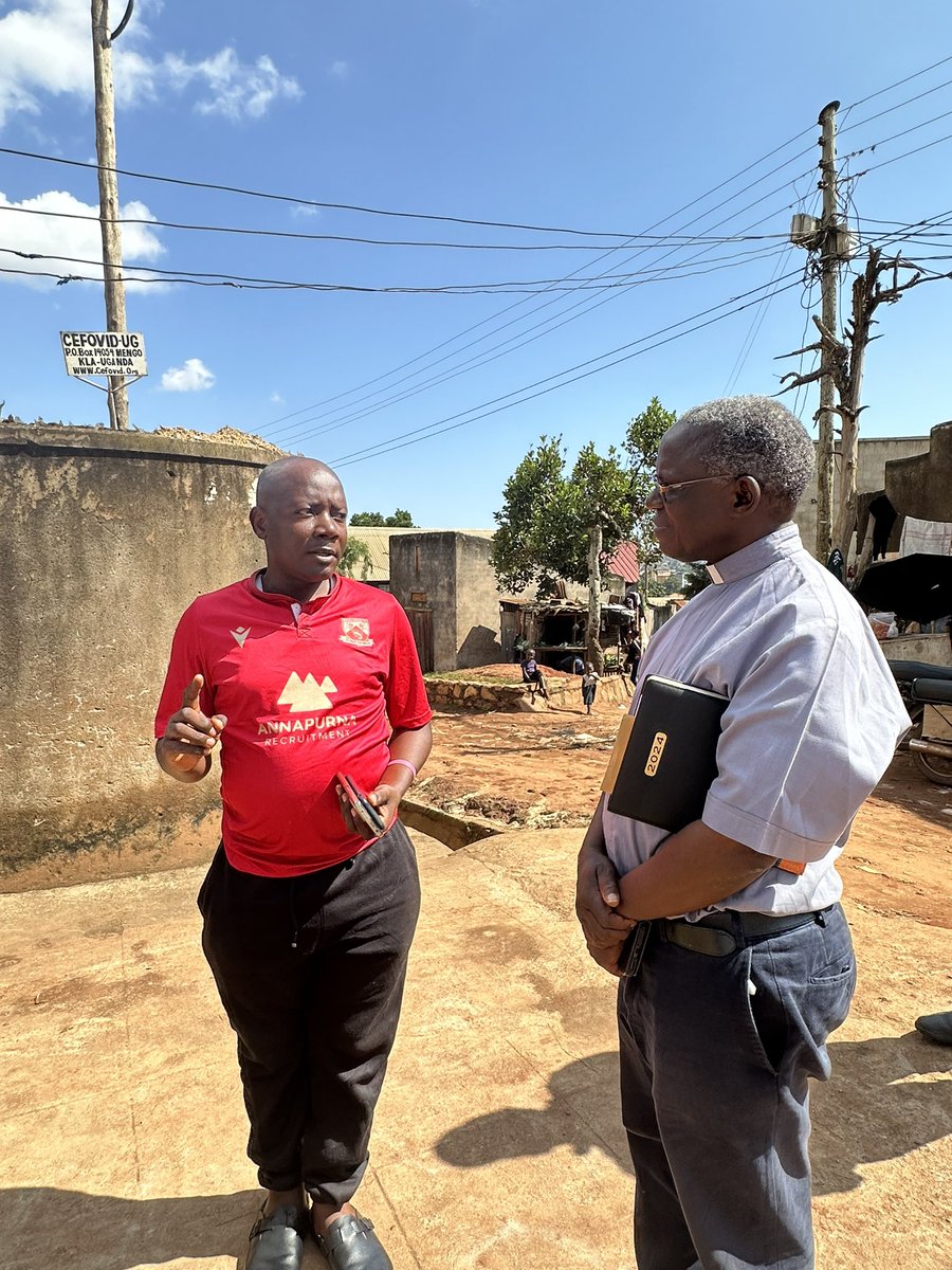 Great to meet Ronald Kamoga who has been leading @CefovidUganda for many years and doing incredible work towards sustainable solutions, education and skill acquisition for the poorest people in Kampala.