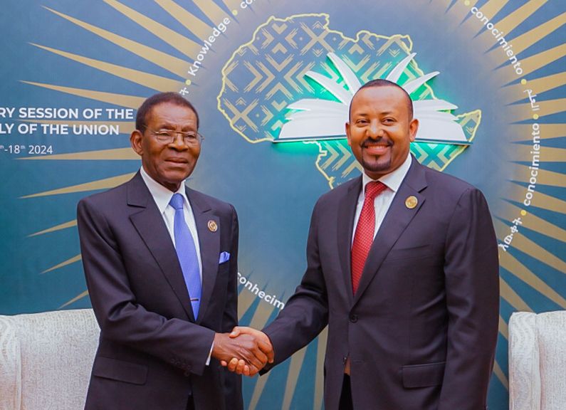AbiyAhmedAli's tweet photo. I held bilateral meetings with the President of Rwanda and the President of Equatorial Guinea to discuss bilateral ties and also held a on discussion development projects with the President of the Islamic Development Bank. https://t.co/KmG0UHG7Vl