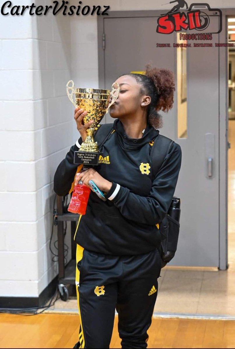 Andre' Bass tweet media