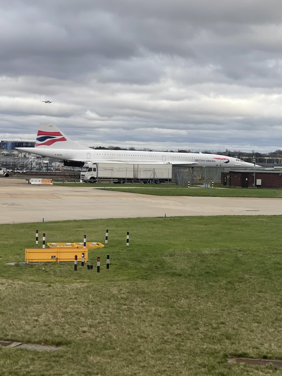 FatLandlord's tweet photo. Always a delight to see when taxing for take off……. https://t.co/T2ZYE8r5C3