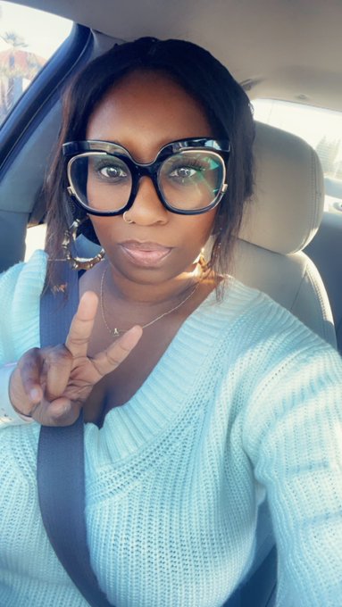 Good morning loves. ☀️   Tried something new today. Just had my first seller&rsquo;s appointment. 🙂🩷   I hope<a href="/tag/black"class="tags"><span>#black</span></a><a href="/tag/bigtits"class="tags"><span>#bigtits</span></a>