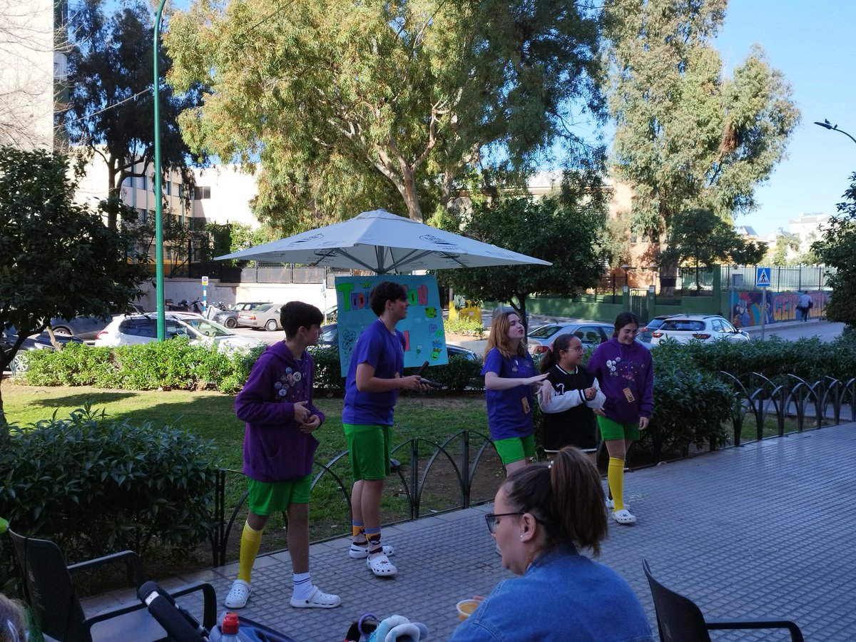 Seguimos con <a href="/tusdoscoloretes/">TusDosColoretes _</a> <a href="/NamNamPotiPoti/">Poti Poti</a> <a href="/CarnavalMLG/">Carnaval de Málaga</a>