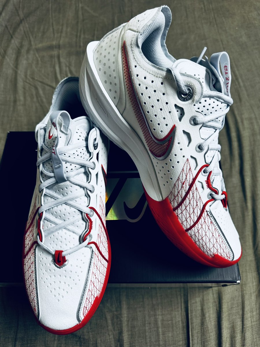 HavefunYen's tweet photo. NIKE G.T. CUT 3 EP US11
喜歡鞋屁股、鞋底的，還有什麼？都來！ https://t.co/6FatrAZtwM