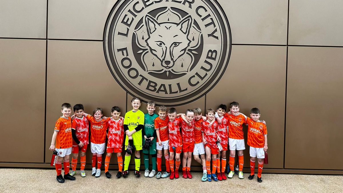 BFCYouthAcademy's tweet photo. 📷 The Under-8's at Leicester City this morning.

🍊 #UTMP https://t.co/lxFJBLDOLi