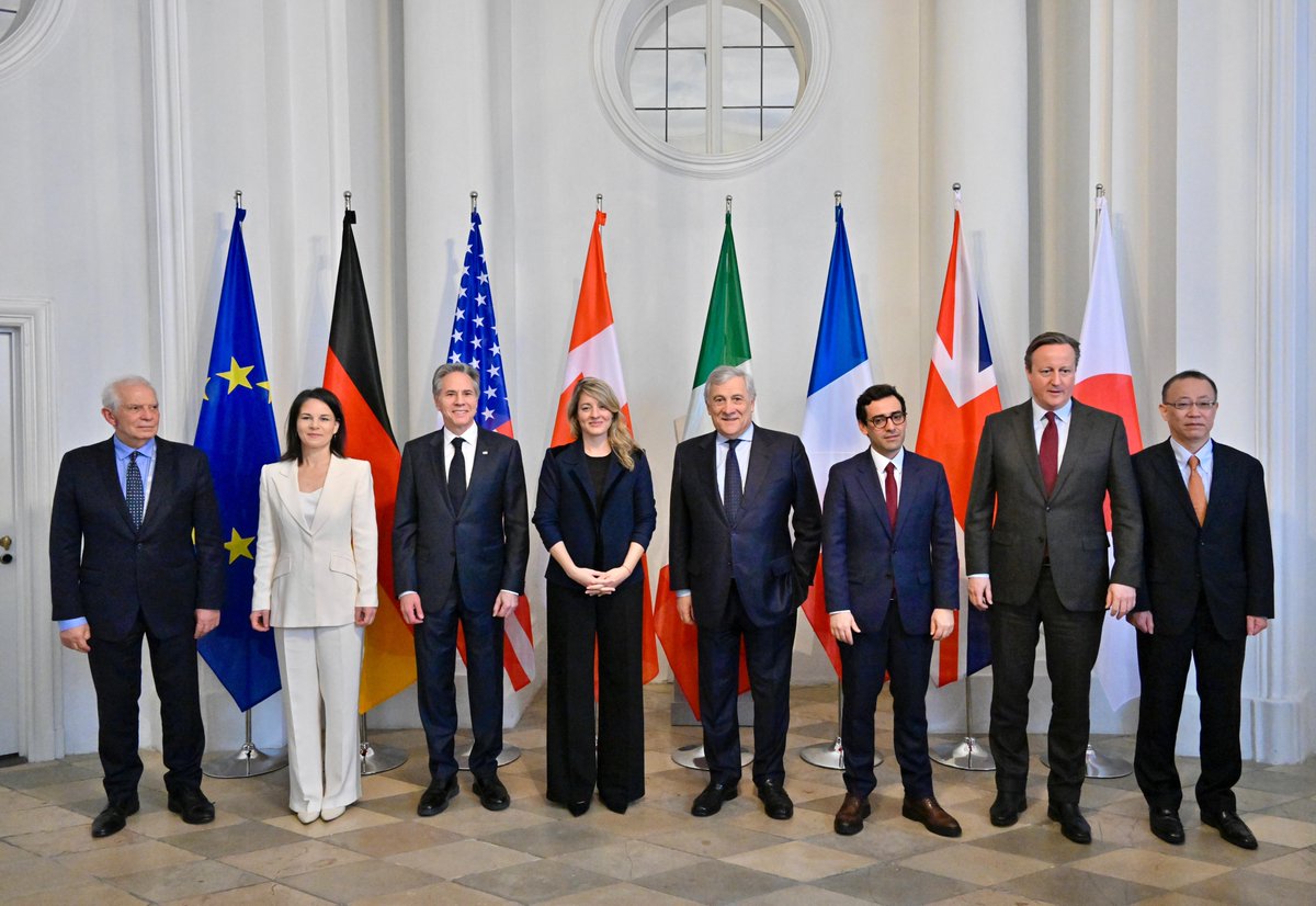 A Monaco di Baviera, il Vice PdC e Min. @Antonio_Tajani ha presieduto la prima riunione informale dei Ministri degli Esteri #G7. Leggi il comunicato della Presidenza italiana⤵️ esteri.it/it/sala_stampa…