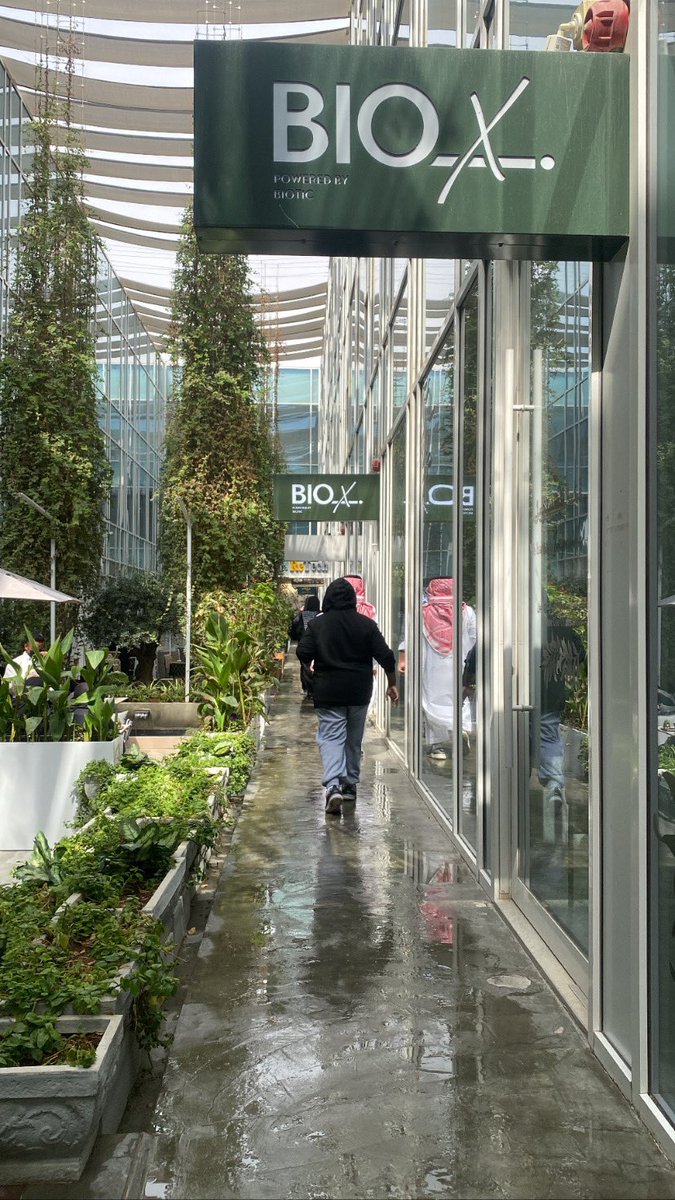 CU_Later0's tweet photo. 🌧️♥️ https://t.co/HewurT26DQ