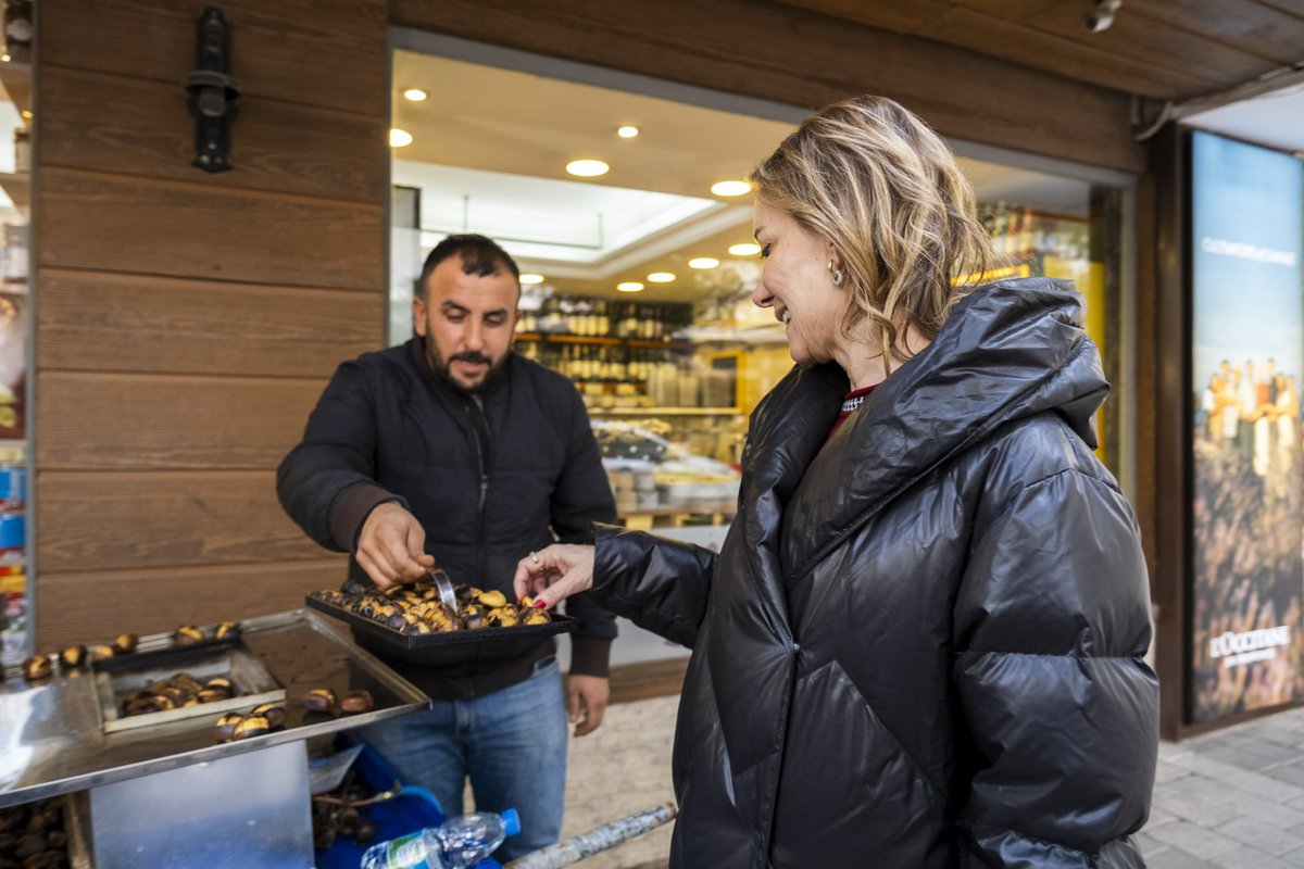 📍Kültür Mahallemizdeyiz.

Mahalle Muhtarımız Nilgün Güney ile birlikte esnafımızı ziyaret ettik, komşularımızla buluştuk. 
Komşularımızı esnafımızı can kulağıyla dinliyoruz, her mahallemizin, her sokağımızın ne sorunu var biliyoruz.