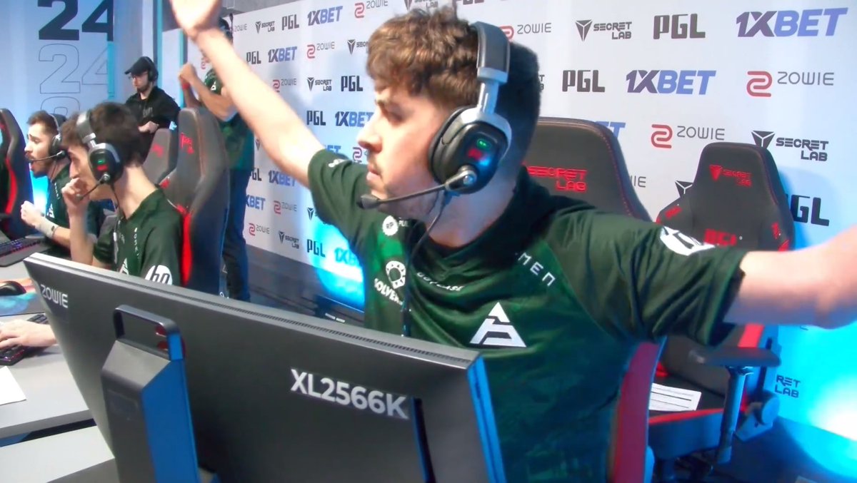 SAW (@sawggofficial) on Twitter photo 