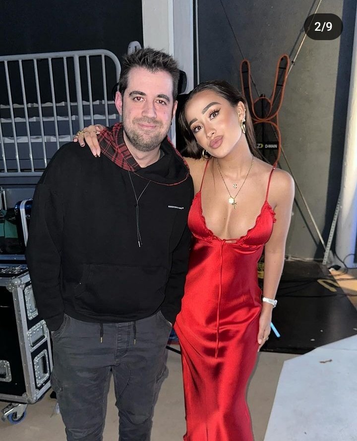 Lloro brillos de lo feliz que se le veía ayer, lo adoro con todo mi ser