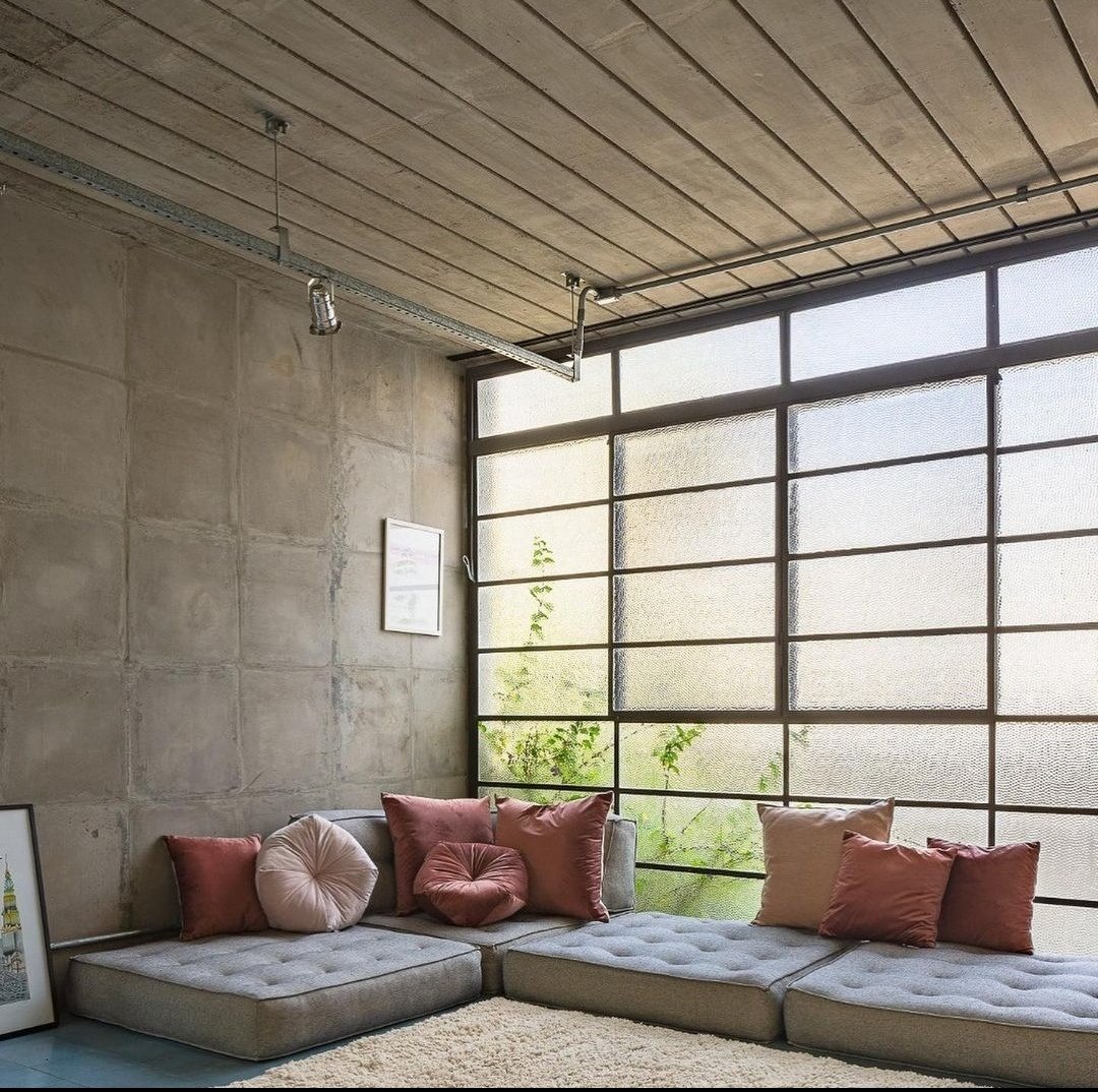alejandrocsome's tweet photo. Se abre un capítulo de "Arquitectura cruda", que en Europa es (mayoritariamente) una  tendencia estética, pero en nuestra región puede ser el vector para lograr hacer arquitectura a costos accesibles.

Un ejemplo: Casa Pinheiros, de "23 SUL arquitectura", Brasil. https://t.co/ksKgTO5wNH