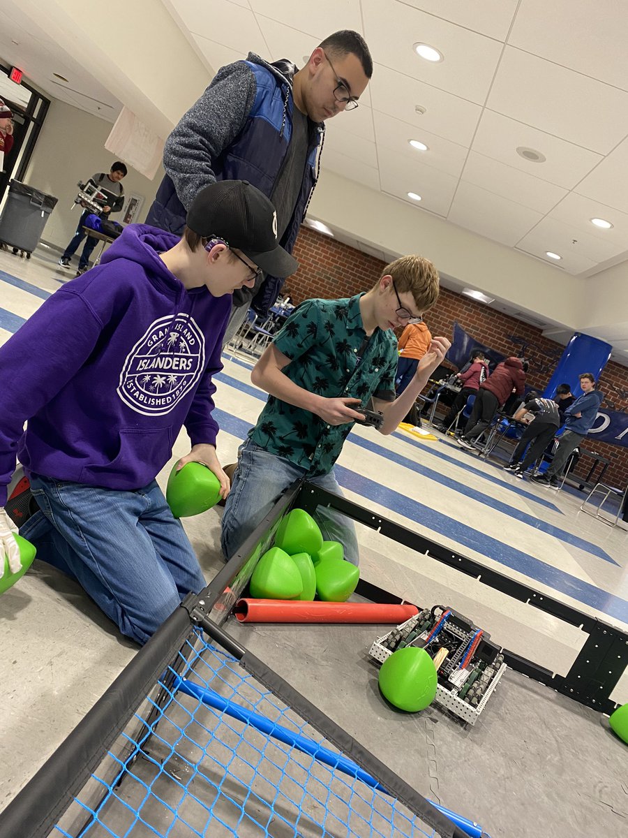 We are at the Millard North Robotics Expo. Team 8151H starts the day with match 1. <a href="/GIPublicSchools/">GIPS</a> <a href="/GISH_Islanders/">Grand Island Senior High</a>